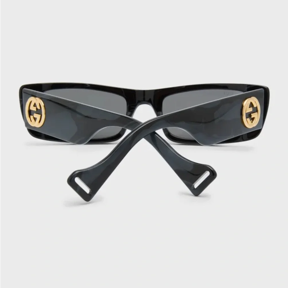 New GUCCI Monochromatic Rectangle Sunglasses w/ Interlocking G Temples - Picture 7 of 14